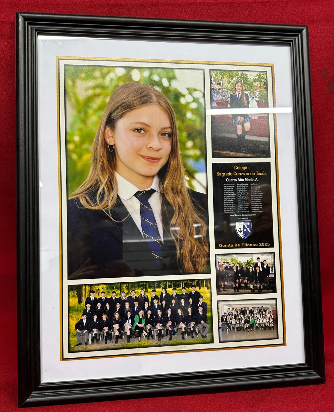 Marco negro — cuadro de 4° medio, Colegio Sagrado Corazón de Jesús